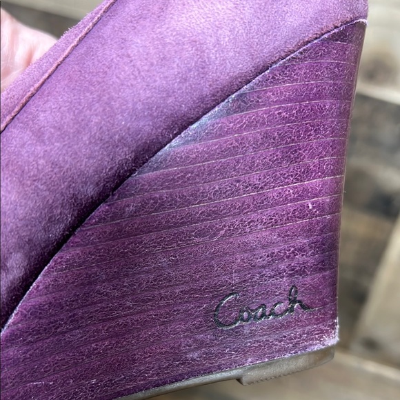 Coach Terri Purple Suede Womens Size 8.5 B Tasseled Kiltie Wedge Heel Shoes - Picture 2 of 7